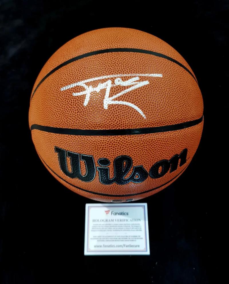 卡卢卢：我在场上始终为球队付出，我们在防守端仍有提升空间（卡卢卢：始终为球队拼尽全力，防守端仍有进步空间）