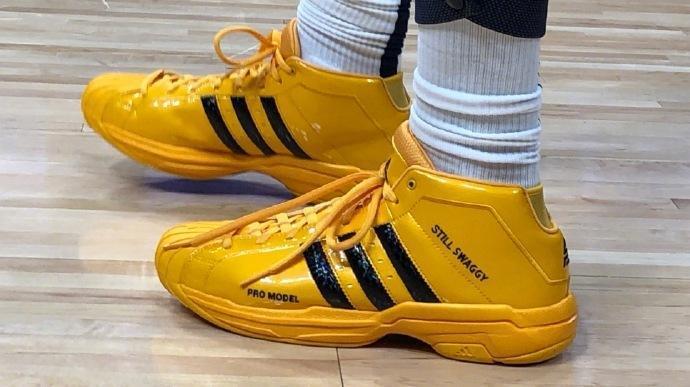 2025赛季足协杯现场观众总人数为505278人次，场均8020人（2025赛季足协杯累计观众505278人次，场均8020人）