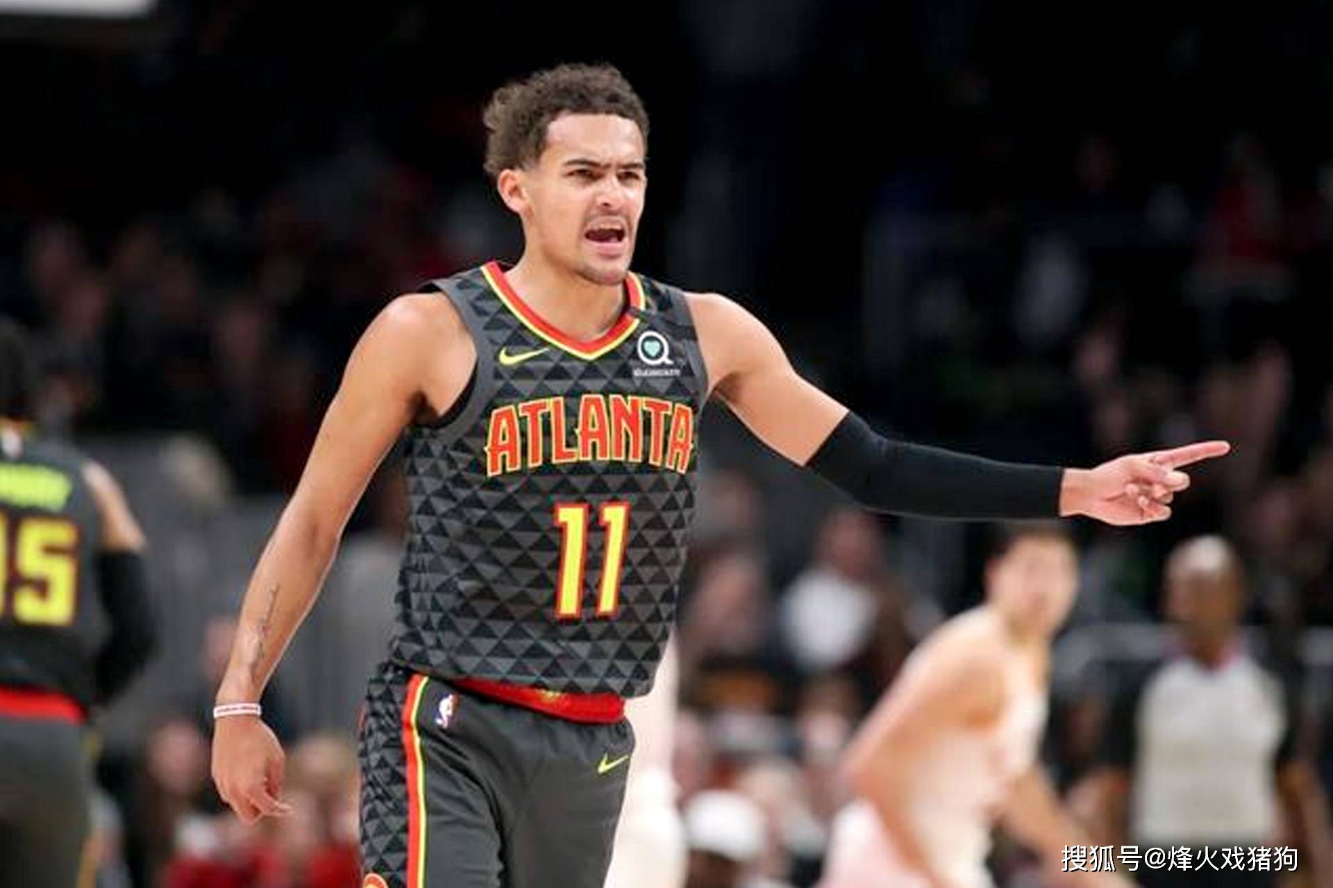 布冯：迈尼昂展现决定性作用，想夺冠的球队必须要有这种门将（布冯盛赞迈尼昂：争冠球队离不开这种决定性门将）