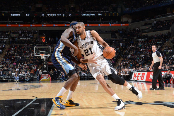 NBA交易市场动态：快船完成外援签约,（NBA转会快讯：快船官宣外援加盟）