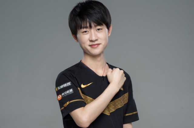 关键时刻决 关键时刻决